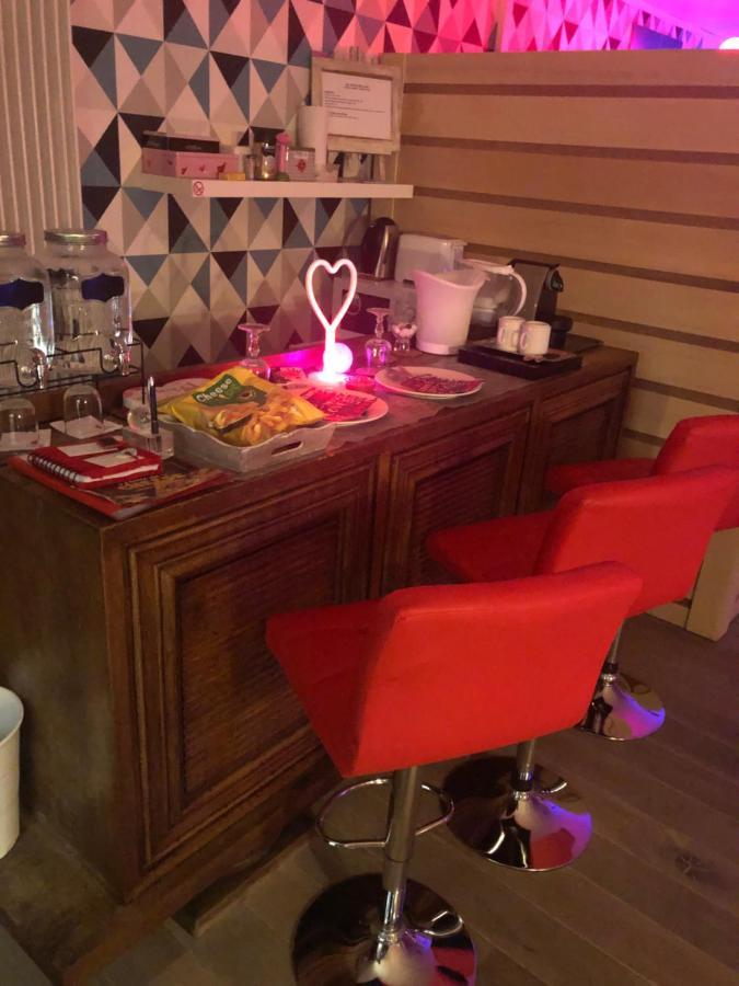 Spabyelleetlui Spa Rouge Ou Bleu 무스크론 외부 사진